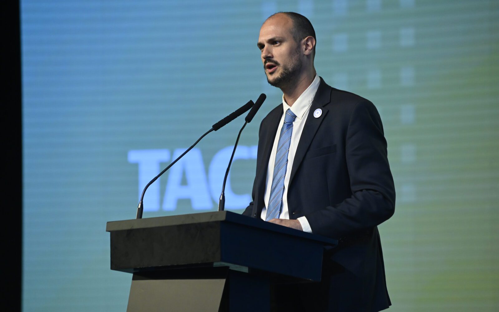 CPAC: “Argentina levanta la cabeza y se convierte en un faro para Occidente”, expresó el diputado nacional Santiago Santurio 